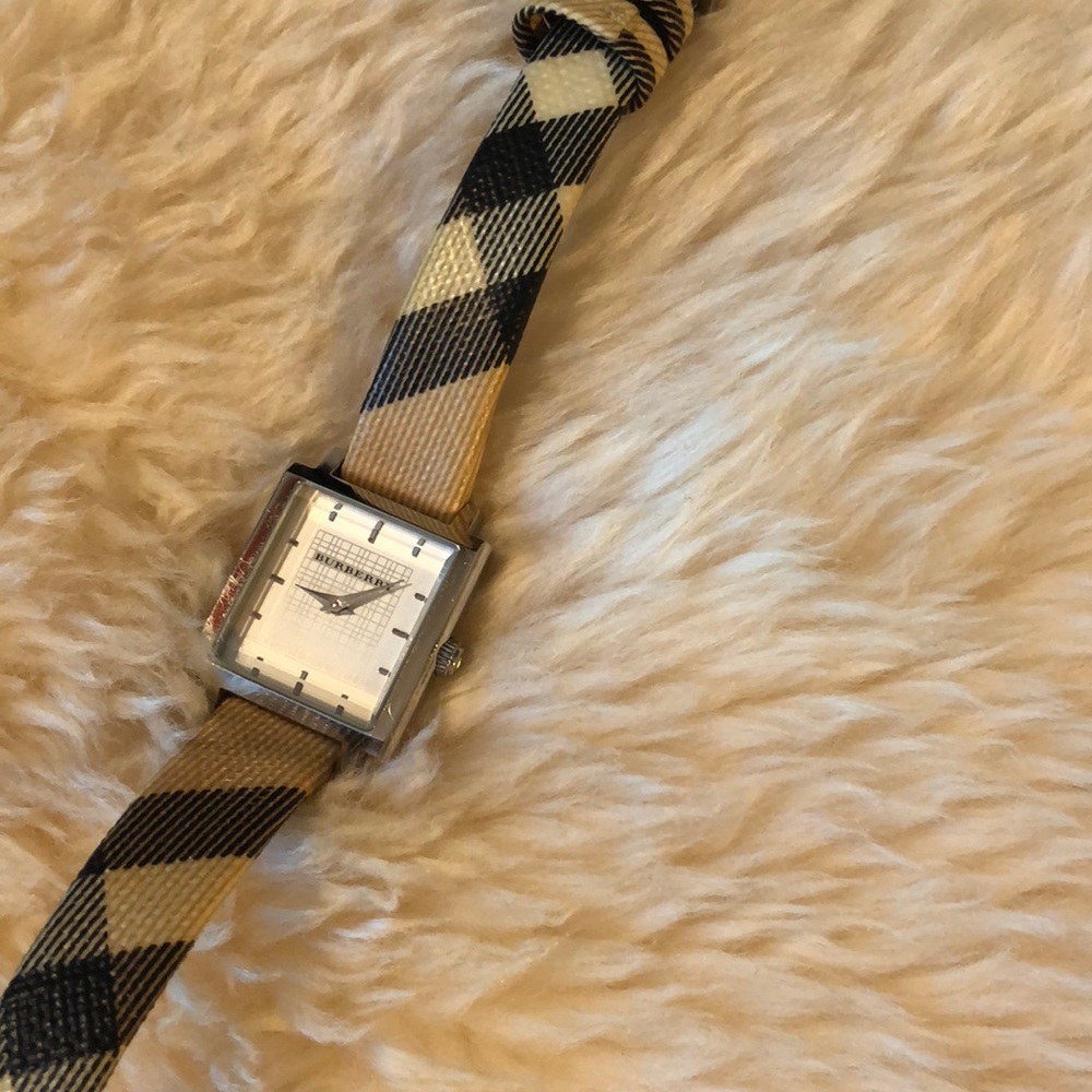 Ladies Burberry Watch